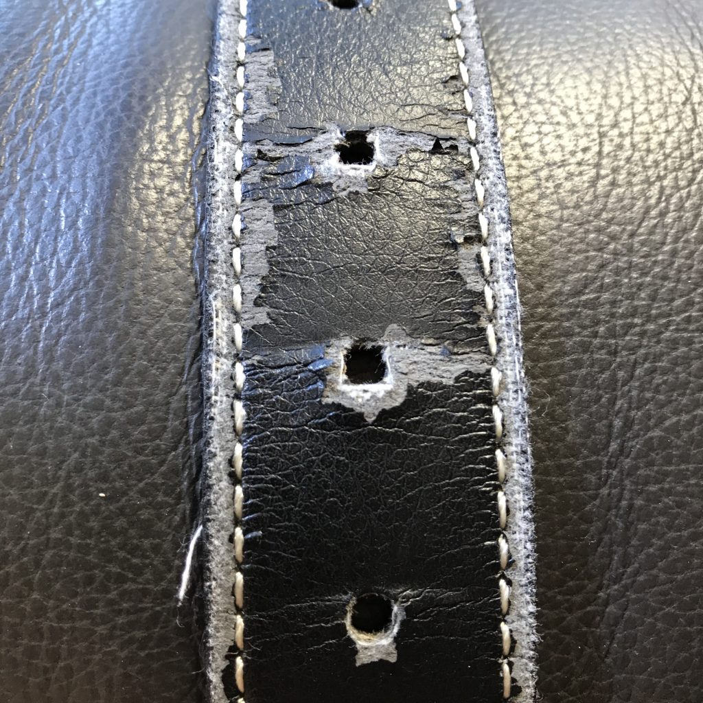 See how we repair this broken strap#leatherrepair #coach | TikTok